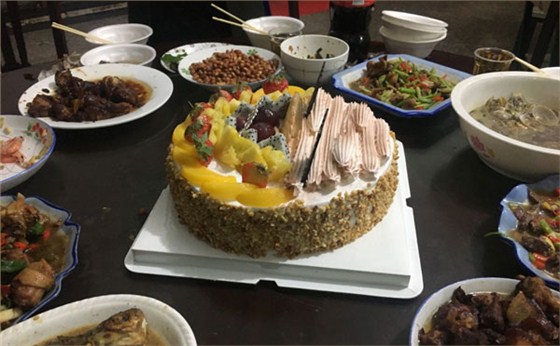 义乌内衣厂尔友针织这个生日真特别！