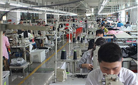 炎炎酷暑 难挡越南客户来尔友针织内衣厂