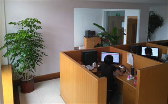 义乌内衣厂尔友针织在“森林”中办公