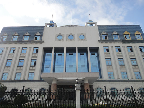 气派办公楼背景正面